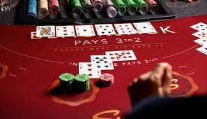 Dashboard vm 777 menampilkan sportsbook Liga 1, live dealer, dan permainan slot